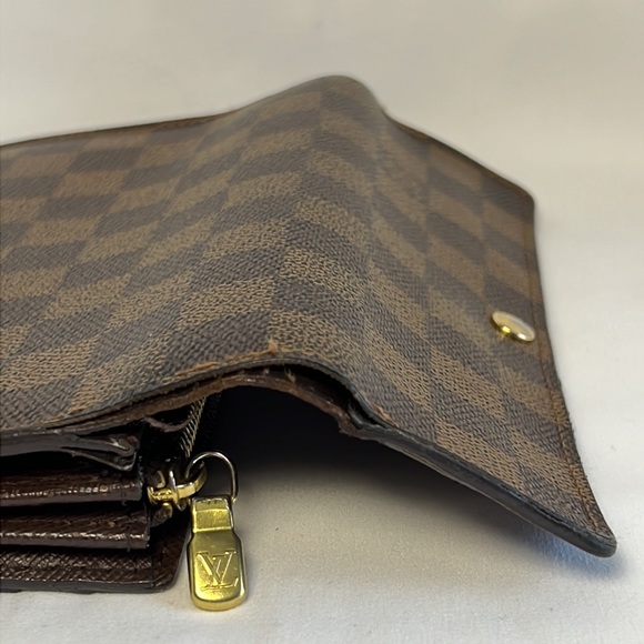 Auth Louis Vuitton Damier Ebene Sarah Long Wallet - Picture 7 of 16